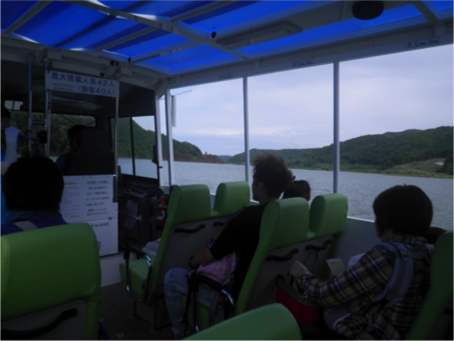 水陸両用バス体験ツアー